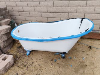 5 ft  claw ft tub  very good