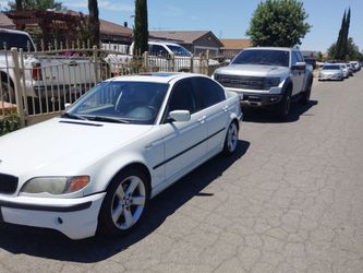 2005 BMW 325i