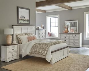 4PC QUEEN BEDROOM SET: QUEEN BED FRAME, DRESSER, MIRROR, NIGHTSTAND--WHITE