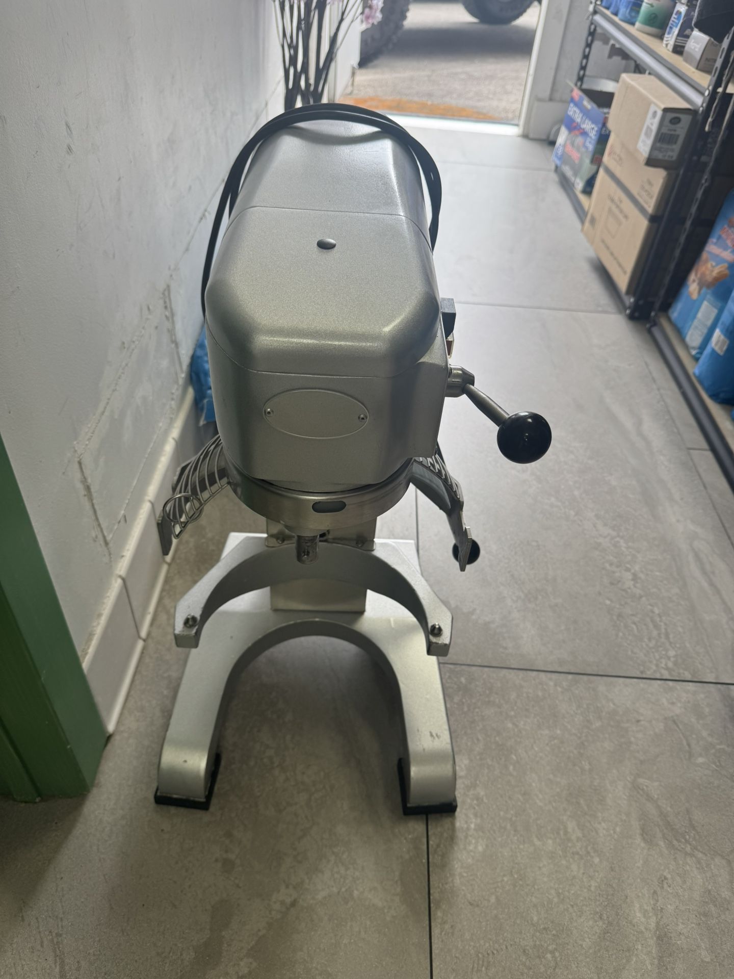 2 commercial mixer for 600