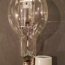 Plusrite 400W Metal Halide Bul with a Mogul (E39) base, ANSI Code: M59/O