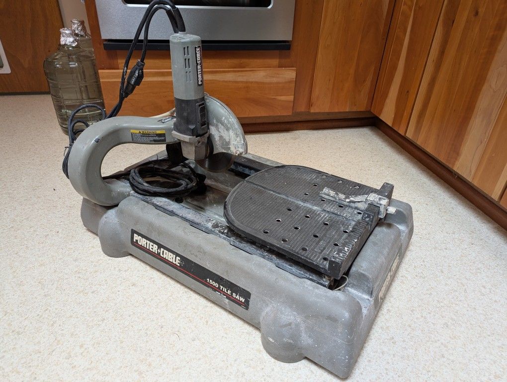 Lightweight Portable Wet Saw