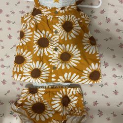 Carters 3 Piece Set  6 Months 