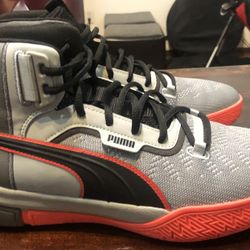 Puma Hi-Tops Worn once $35