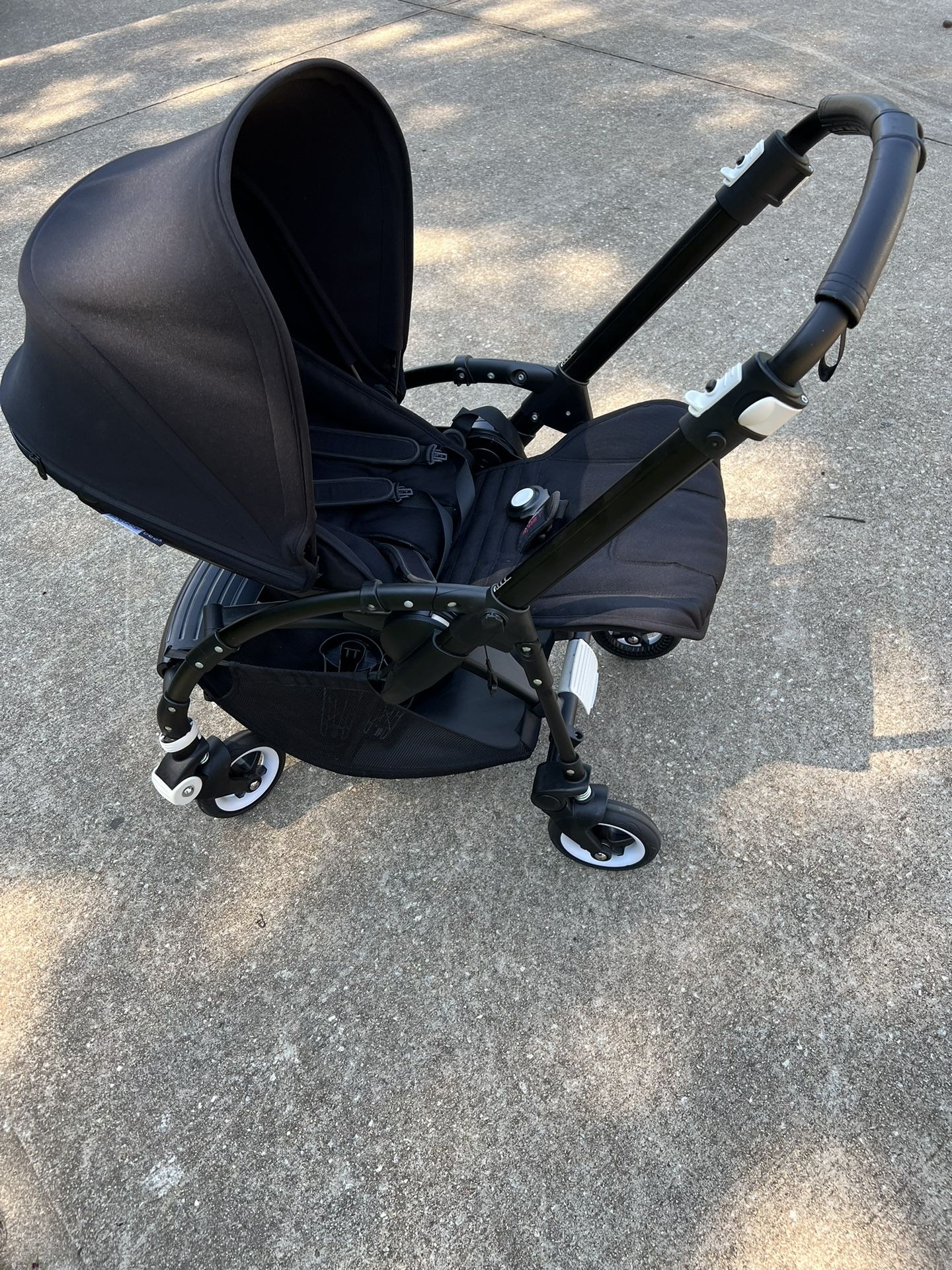 peg perego infant car seat insert Primo Viaggio Lounge color_cognac Color:Clear Peach The backrest reclines and COACH® | Graham Convertible