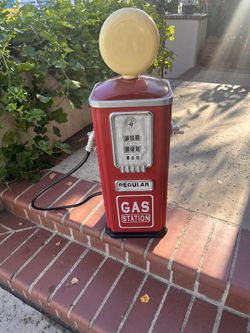 Vintage/ Retro Gas Station Pump