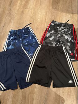 Boys adidas shorts 10/12
