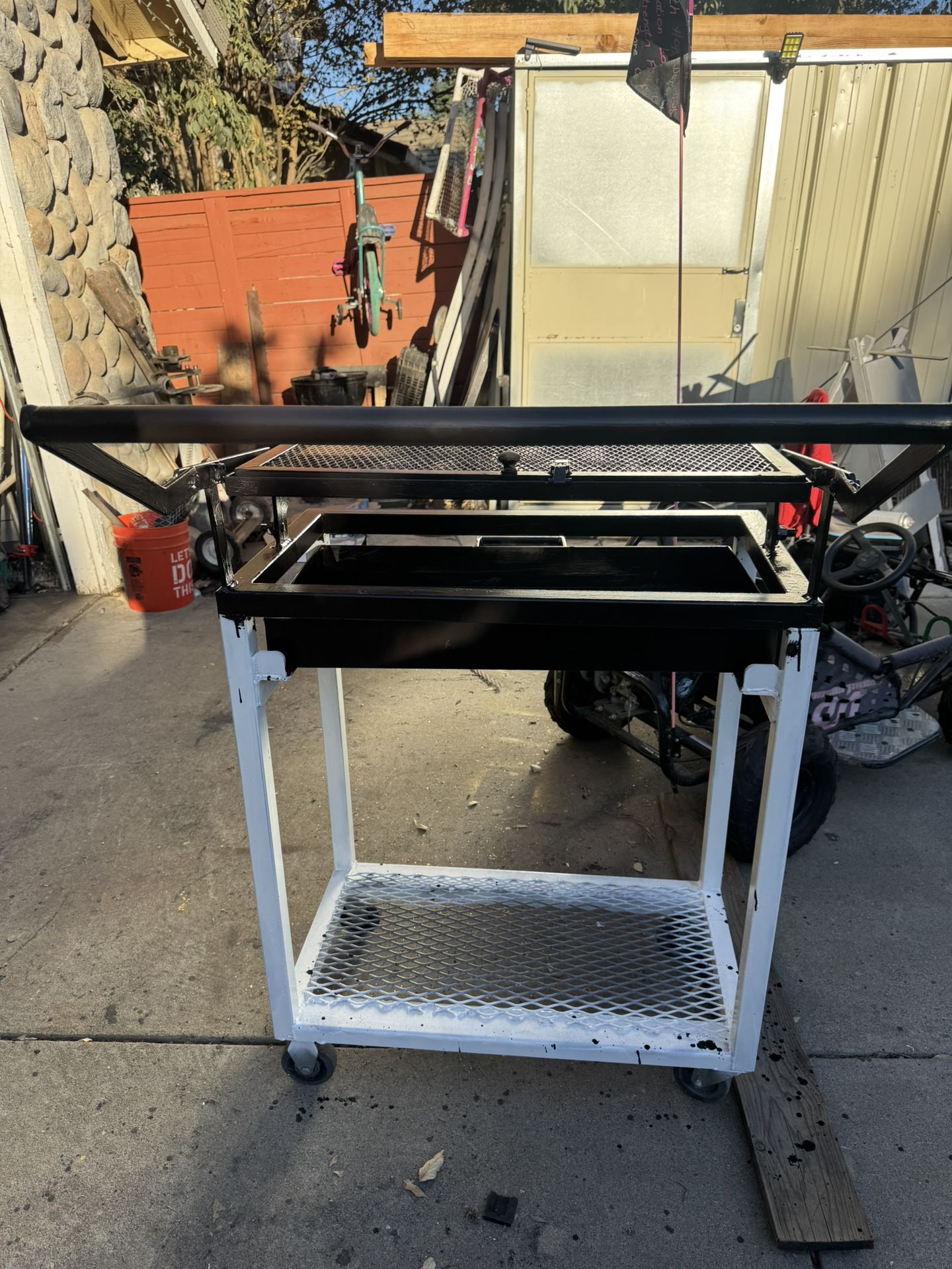 Easy Turn Bbq Grill.