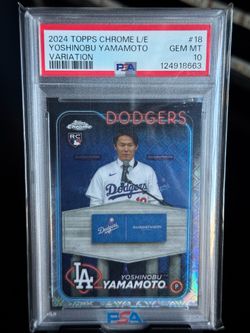2024 topps chrome logofractor image variations #18 Yoshinobu Yamamoto RC PSA 10