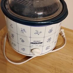 Vintage Rival 3120 Crock Pot Stoneware Slow Cooker 2.5 qt USA Blue White Floral
