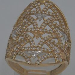 14kt yellow gold ring size 7.5 5.1 grams with Cubic's zirconia mint condition. 877613-1. 