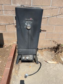 Free propane smoker and cover