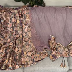 Adult Size Unknown looks To Fit Small Indian Dress Costume Just $5