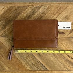 Sonoma Emalee RFID-Blocking Ultimate Organizer Wallet MSRP $39 West Las Vegas See My Listings Summerlin  DETAILS 4.5"H x 7.25"W x 1.5"D Snap closure S