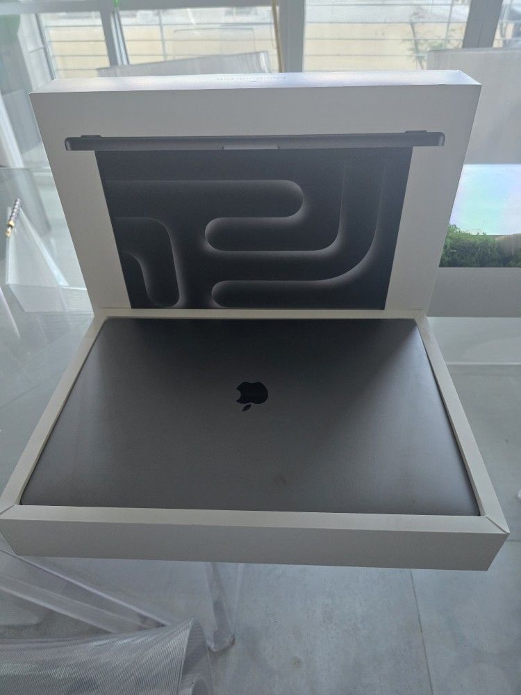 Apple 2024 MacBook Pro 16" M3 Max 16Core/40CoreGPU 48GB RAM 1TB Space Black MUW63LL/A
