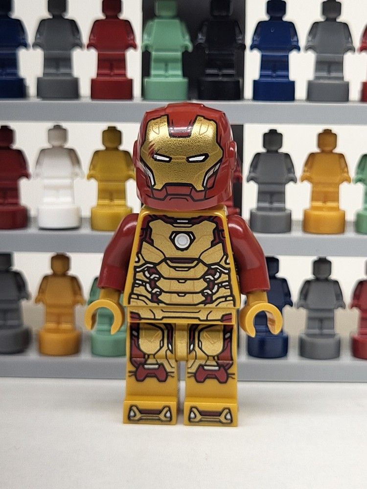 Lego Marvel Iron Man Pearl Gold Armor and Legs Minifigure sh0806 from set Iron Man Mech Armor 76203