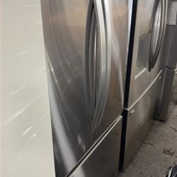 LG French Door Refrigerator 