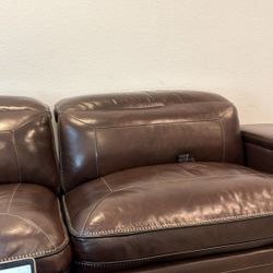 Modern L-Shape Sofa – June 2024 – Excellent Condition