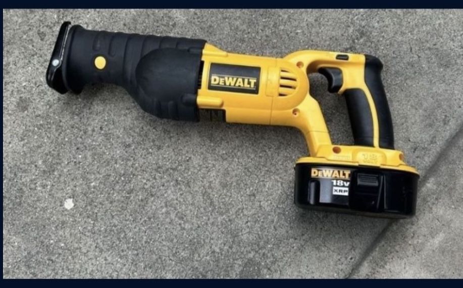 DeWalt 18 v recip saw. $30