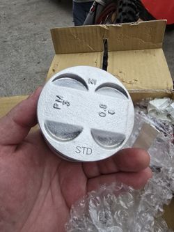 Honda Civic D15b7 Pistons