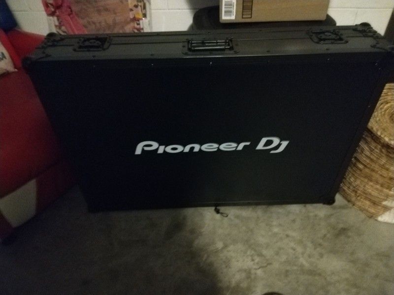 Pioneer DDJRZX  Case With Wheels Multi Use