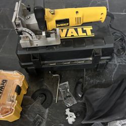 Dewalt Plate Joiner DW682 with metal case