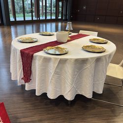 108" Polyester Round Tablecloth