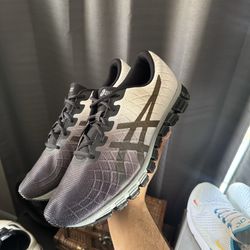 ASICS gel quantum 180 4 size 11.5 no box