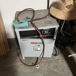 Power Plus IBE 24 Volt Battery Charger