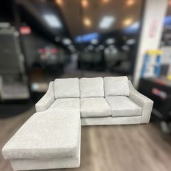 🔥 Thomasville Dillard 2-Piece Sofa w/ Reversible Chaise (Beige) 🔥