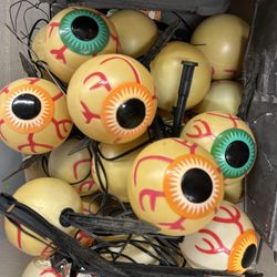 20+ Vintage Halloween Eyeball Yard Stake Lights Bundle