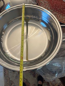 New large pan with lid