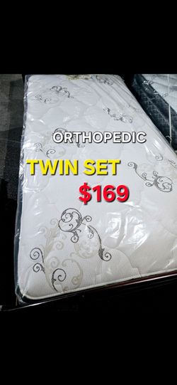 Orthopedic  twin set $169