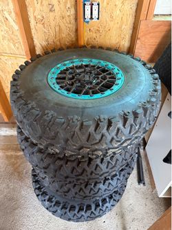 Brand new 25 Pro R Ultimate beadlocks and tires!