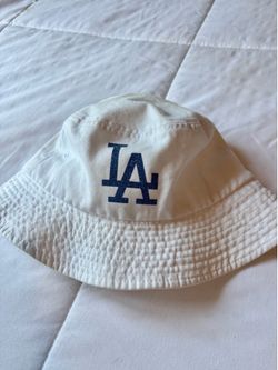 Women’s bucket hat