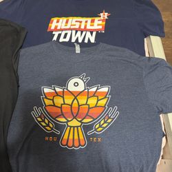 XL Men’s Houston Sports Team Tshirts