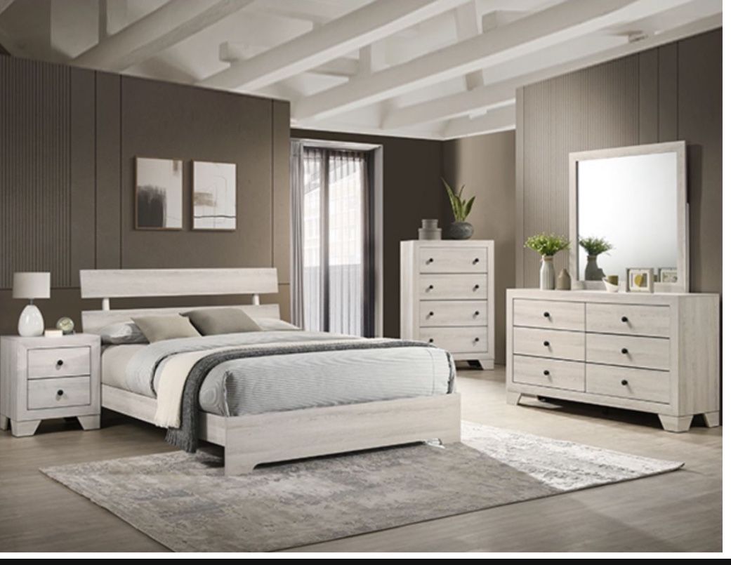 4 Pc Bedroom set DresserMirror Nightstand (1) Queen size bed frame Not including Mattress and Box Sp
