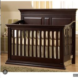 Baby Vienna Crib  + Matching ARMOIR