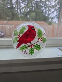 Glass Cardinal Ball