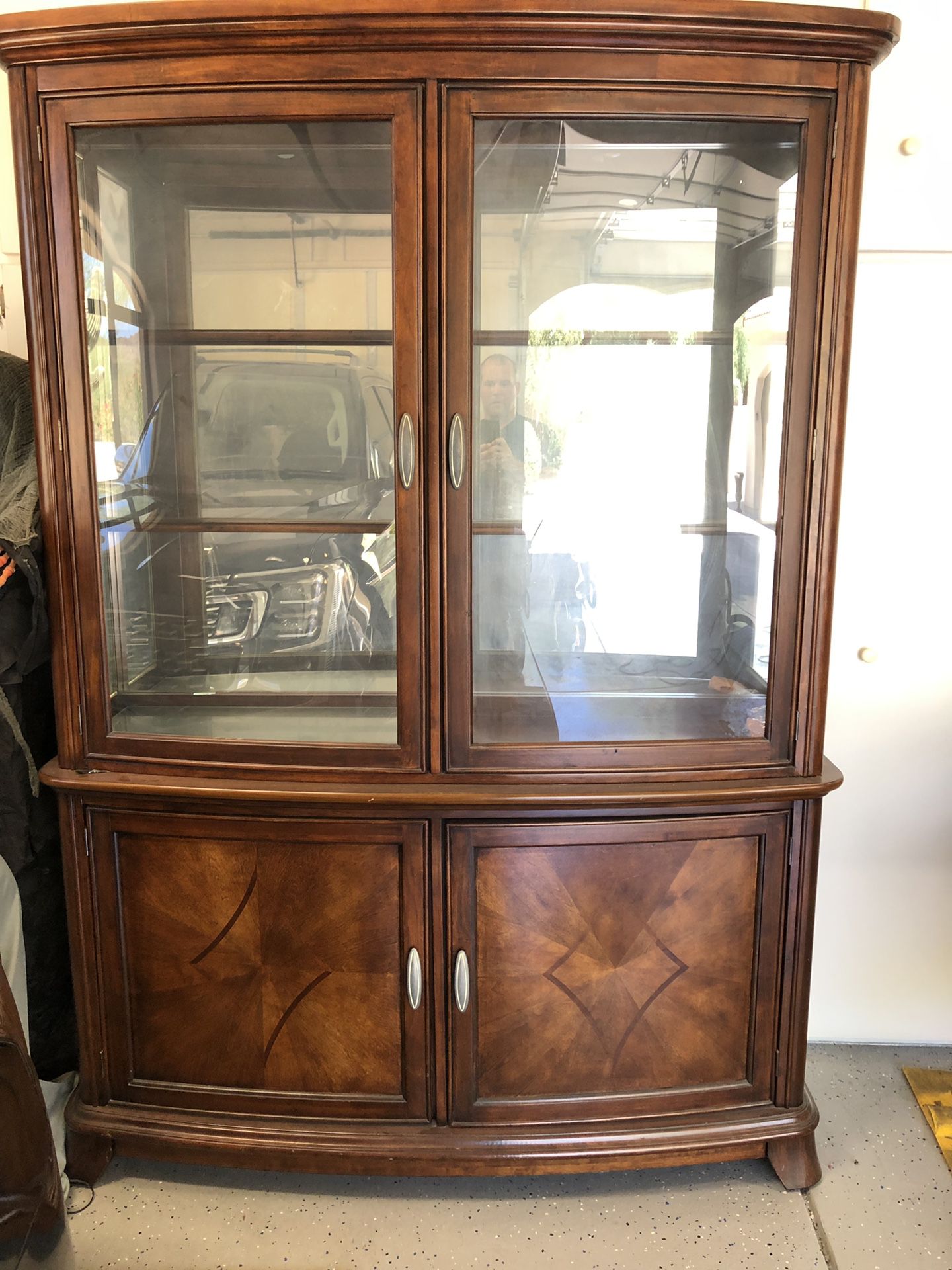 China Cabinet with lights