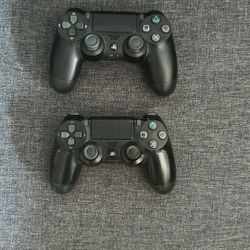 PS4 Controllers 