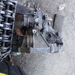 P4A Casing Code: Indicates an S40 manual transmission casing designed specifically for 1996–2000 (6th Generation) Honda Civics equipped with SOHC D-se