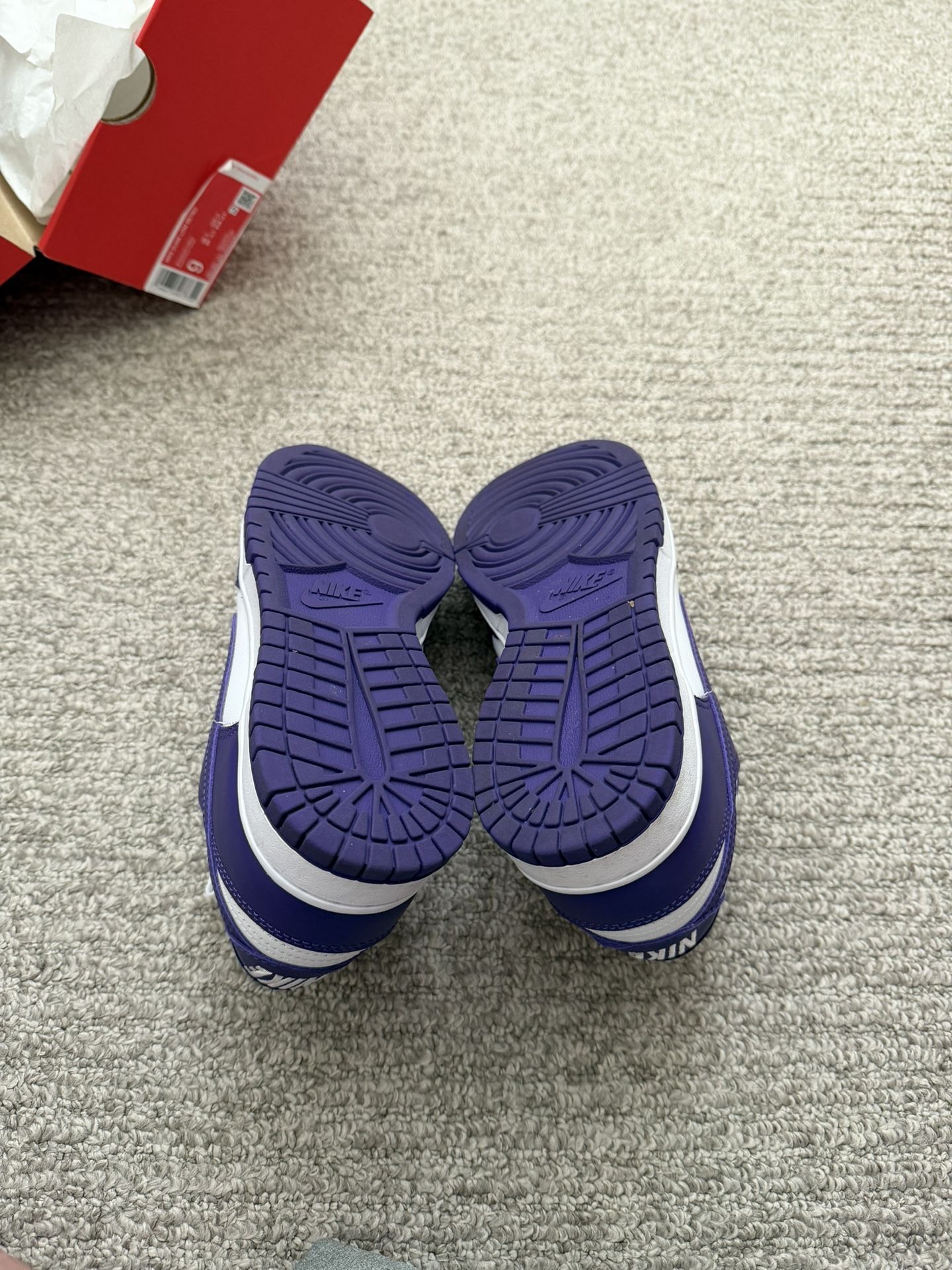 Nike Dunk Low Men Size 9