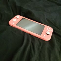 Nintendo Switch Lite And Game