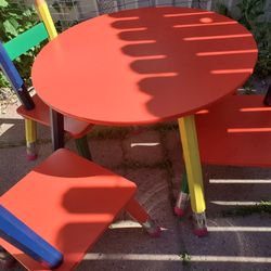Kids Table With 3 Chairs