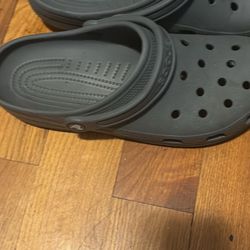 crocs