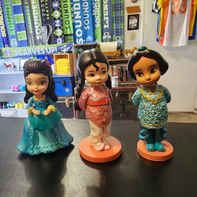 Disney Animator Collection Figures.