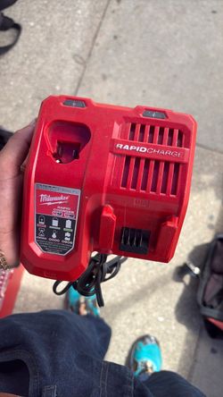 Milwaukee M12/M18 Rapid Battery Charger