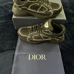 Christian Dior b30 Sneaker