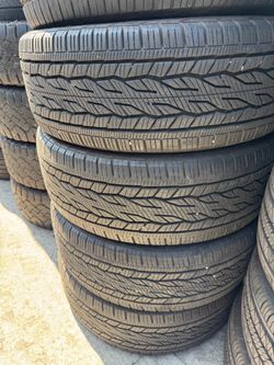 275/60r20 continental  tires en Excelentes Conditiones de Vida las 4